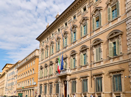 1.215 emendamenti al decreto sicurezza 1215 emendamenti al decreto sicurezza - palazzo madama, sede del Senato italiano
