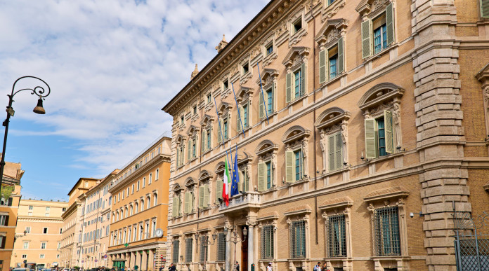 1215 emendamenti al decreto sicurezza - palazzo madama, sede del Senato italiano