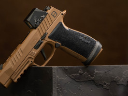 Sig Sauer e Daniel Horner presentano la P365 Dh3 Sig Sauer e Daniel Horner presentano la P365 Dh3