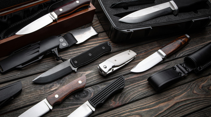 Approvato ddl che converte il decreto sicurezza meno restrizioni per i coltelli