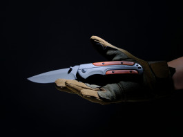 Governo preannuncia emendamento al porto di coltelli senza motivo giustificato Governo preannuncia emendamento al porto di coltelli senza motivo giustificato