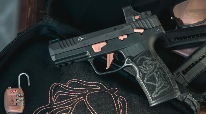 La rimfire Sig Sauer P322 nella linea Rose (col red dot Romeo Rs)