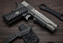 Cinquanta Damascus Bedside per Cabot Guns Cinquanta Damascus Bedside per Cabot Guns