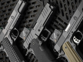 Tre pistole Springfield Armory con l’interfaccia A-Cut per il red dot Aimpoint Coa Tre pistole Springfield Armory con l’interfaccia A-Cut per il red dot Aimpoint Coa