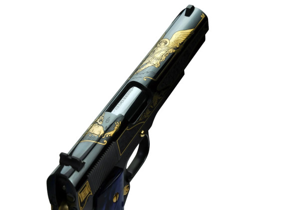 san michele e il diavolo sulla pistola sk guns san miguel arcangel