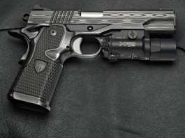 Cabot Guns presenta la Midnight Serenity Max Cabot Guns presenta la Midnight Serenity Max