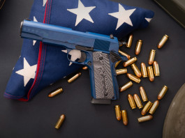 Chiappa annuncia la 1911 Field Special 250th Independence Edition Chiappa annuncia la 1911 Field Special 250th Independence Edition