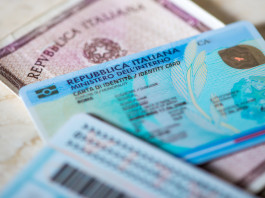 La proroga delle carte d’identità tradizionali non vale per viaggiare all’estero La proroga delle carte d’identità tradizionali non vale per viaggiare all’estero