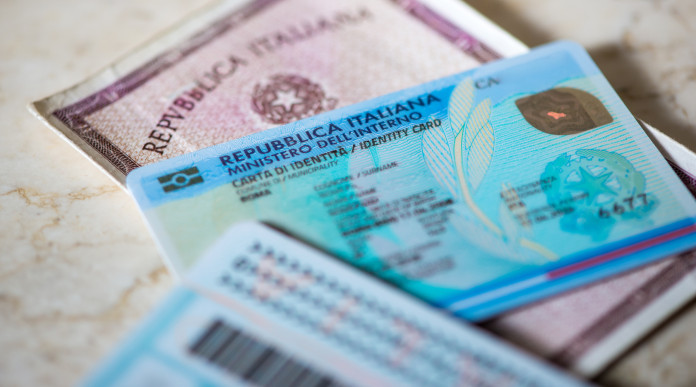 La proroga delle carte d’identità tradizionali non vale per viaggiare all’estero La proroga delle carte d’identità tradizionali non vale per viaggiare all’estero