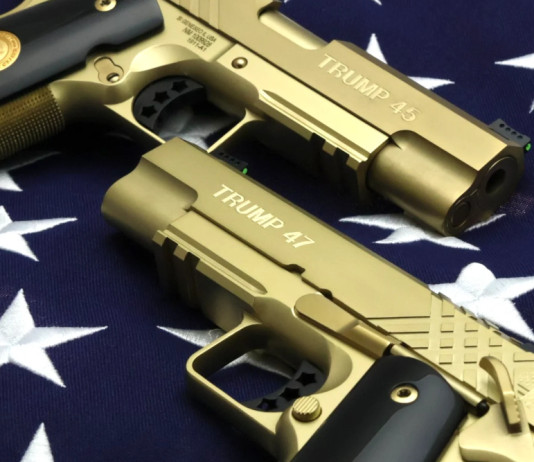 Due pistole Maga: Sk Guns annuncia le Trump 45/47 Due pistole Maga Sk Guns annuncia le Trump 45 47