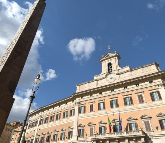Slitta il termine per gli emendamenti al ddl che converte il decreto (anche) sull’Uits Slitta il termine per gli emendamenti al ddl che converte il decreto (anche) sull’Uits - palazzo Montecitorio, Camera dei deputati
