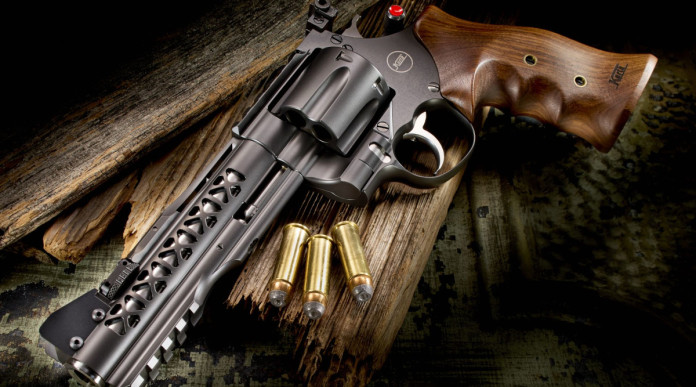 Korth Super Sport Gtx .44 magnum Korth Super Sport Gtx .44 magnum