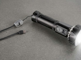Da Konus la torcia-lanterna Konuslight-3K Da Konus la torcia-lanterna Konuslight-3K